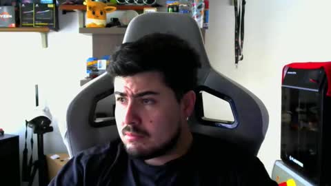 Snapshot of veils24 chatting on 12, 11, 2025 Charles online show from 12, 11, 2025