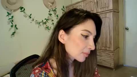 Snapshot of veka_lourens chatting on 10, 3, 2026 veka_lourens online show from 10, 3, 2026