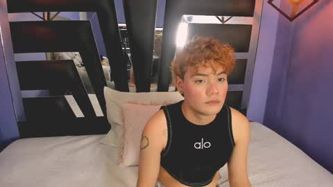 Snapshot of veluniliore chatting on 25, 4, 2026 Veluni online show from 25, 4, 2026
