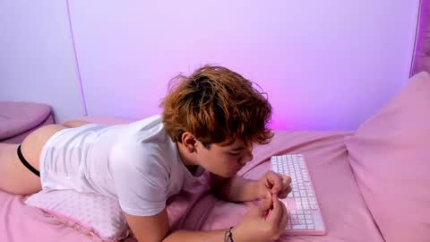Snapshot of veluniliore chatting on 14, 5, 2026 Veluni online show from 14, 5, 2026