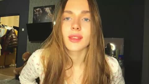 Nia online show from 28, 4, 2026