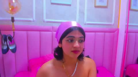 velvet_giirll online show from 11, 7, 2026