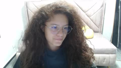 velvet_moon_v online show from 11, 11, 2025