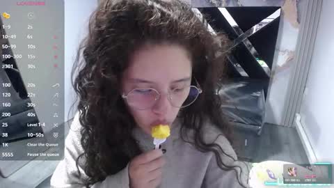 velvet_moon_v online show from 6, 2, 2026