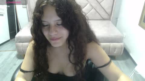 velvet_moon_v online show from 23, 2, 2026