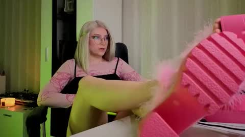 Violet online show from 2, 3, 2026