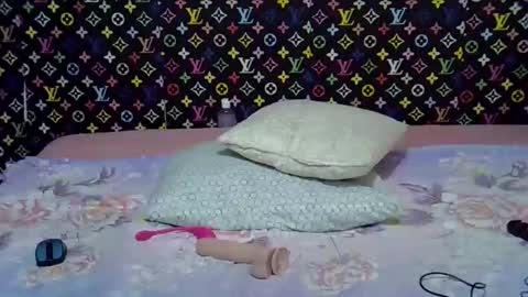 Snapshot of velvet_temptress chatting on 3, 2, 2026 velvet online show from 3, 2, 2026