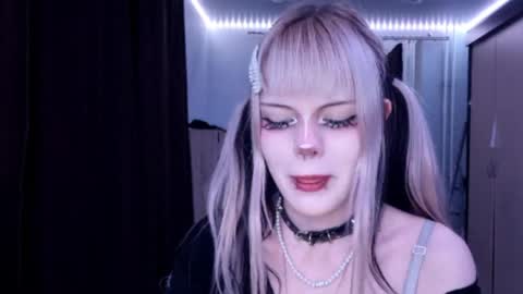 Snapshot of velvetalice chatting on 1, 4, 2026 Alice online show from 1, 4, 2026