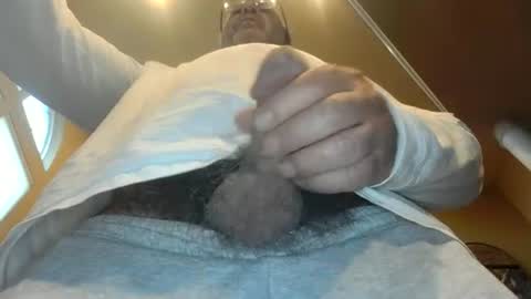 Snapshot of velvetcock25 chatting on 8, 7, 2026 velvetcock25 online show from 8, 7, 2026