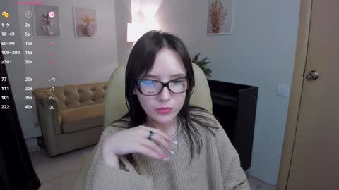 Snapshot of velvetmoore chatting on 1, 12, 2024 Hii Im new here online show from 1, 12, 2024