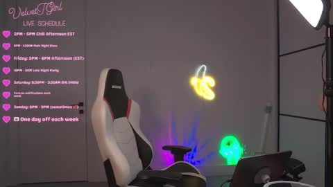 VelvetTGirl online show from 12, 4, 2026