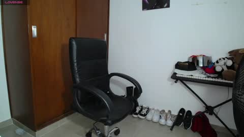 Venelope 3 online show from 14, 1, 2025