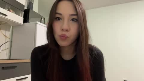 Snapshot of venessasatterwhite chatting on 25, 6, 2026 Milla online show from 25, 6, 2026