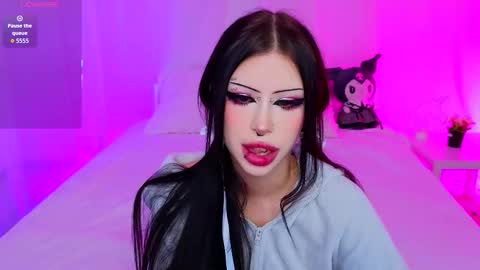 Vivian online show from 12, 11, 2025