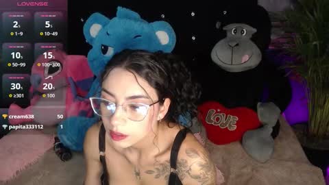 Snapshot of venus_26_ chatting on 6, 11, 2025 eva online show from 6, 11, 2025