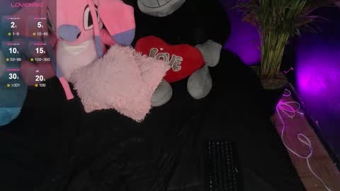 Snapshot of venus_26_ chatting on 10, 11, 2025 eva online show from 10, 11, 2025