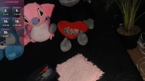 Snapshot of venus_26_ chatting on 15, 12, 2025 eva online show from 15, 12, 2025