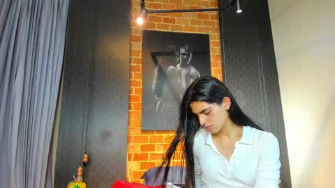 VENUS online show from 8, 3, 2025