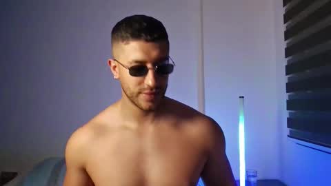 Snapshot of venus_griego chatting on 25, 11, 2025 venus_griego online show from 25, 11, 2025