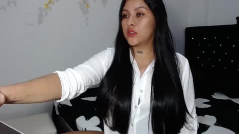 Snapshot of venus_menoza chatting on 2, 12, 2024 venus_menoza online show from 2, 12, 2024