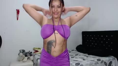 Snapshot of venus_menoza chatting on 13, 2, 2025 venus_menoza online show from 13, 2, 2025