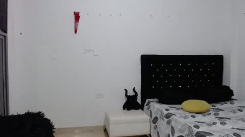 Snapshot of venus_menoza chatting on 24, 2, 2025 venus_menoza online show from 24, 2, 2025