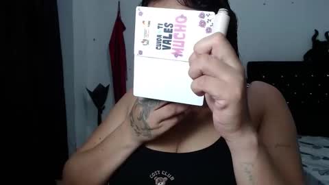 Snapshot of venus_menoza chatting on 17, 11, 2025 venus_menoza online show from 17, 11, 2025