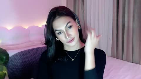 Venus Sunrise Bombshell online show from 1, 4, 2026