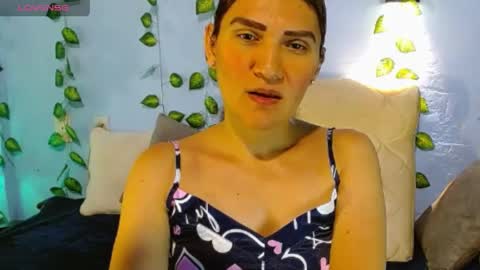 Snapshot of venus_swet chatting on 25, 5, 2026 Catalina online show from 25, 5, 2026