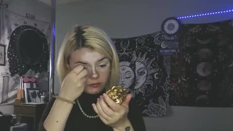 Miss Venus online show from 12, 11, 2025