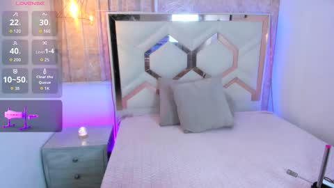  Venuss  online show from 26, 10, 2025