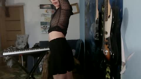 Snapshot of venusxbitch chatting on 23, 11, 2025 venusxsweetxangel online show from 23, 11, 2025