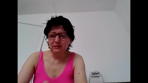 Snapshot of vera_elle chatting on 2, 5, 2026 Vera online show from 2, 5, 2026