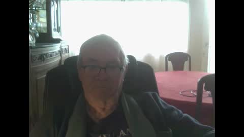 Snapshot of vergne50 chatting on 4, 4, 2026 vergne50 online show from 4, 4, 2026