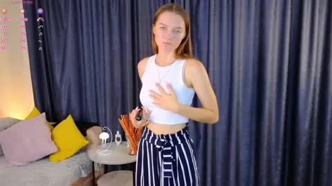 Snapshot of vernitashinsky chatting on 7, 11, 2025 Olivia online show from 7, 11, 2025