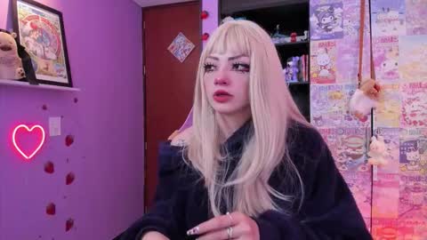     online show from 18, 10, 2025