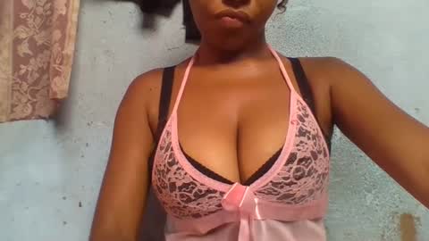 verolla31 online show from 1, 2, 2025