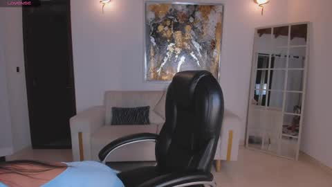 Snapshot of veronicacruz1 chatting on 11, 1, 2025 Vero online show from 11, 1, 2025