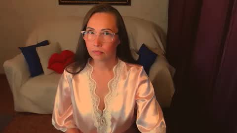 Snapshot of veronicadevries chatting on 12, 10, 2025 Veronica online show from 12, 10, 2025