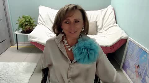 Helen online show from 11, 3, 2025