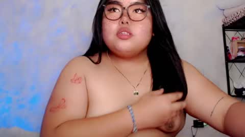 Snapshot of veronicakisses chatting on 9, 7, 2026 MS. VERONICA 22 I love Aza 3 online show from 9, 7, 2026
