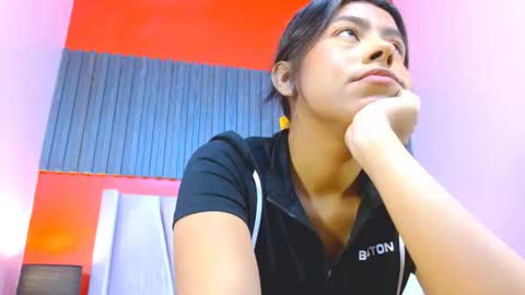 Snapshot of veronicarobles chatting on 10, 7, 2026 Veronica Robles online show from 10, 7, 2026