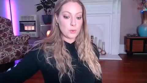 Snapshot of veronicawest chatting on 9, 1, 2025 Veronica Weston online show from 9, 1, 2025