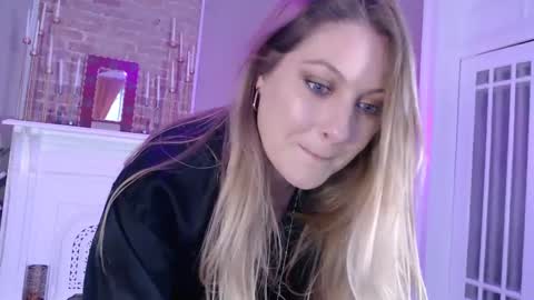 Snapshot of veronicawest chatting on 14, 1, 2025 Veronica Weston online show from 14, 1, 2025