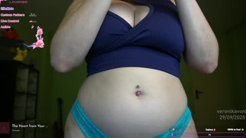 Snapshot of veronikavonk chatting on 29, 9, 2025 Veronika von Kleist online show from 29, 9, 2025