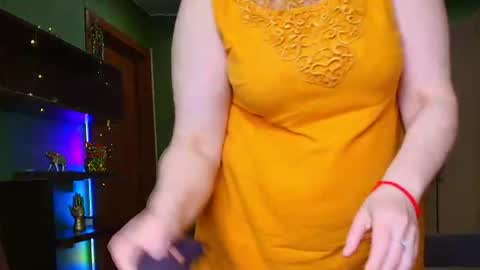 Snapshot of veronikawgold chatting on 9, 7, 2026 VeronikawGold online show from 9, 7, 2026