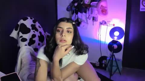 Snapshot of veroxxx23 chatting on 27, 2, 2026 VeronicaandJustin online show from 27, 2, 2026