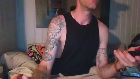 Snapshot of versatilexswede chatting on 4, 8, 2026 John online show from 4, 8, 2026