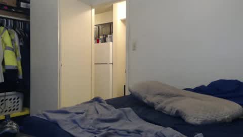 hairy man online show from 6, 2, 2025