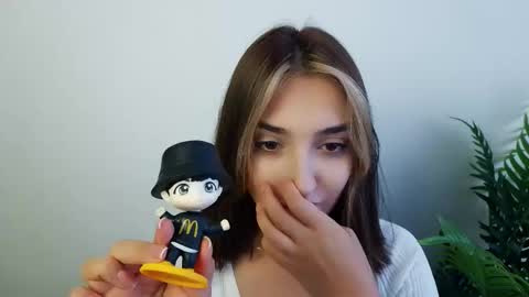 Snapshot of veryveryshygirl chatting on 17, 10, 2025 Ana online show from 17, 10, 2025